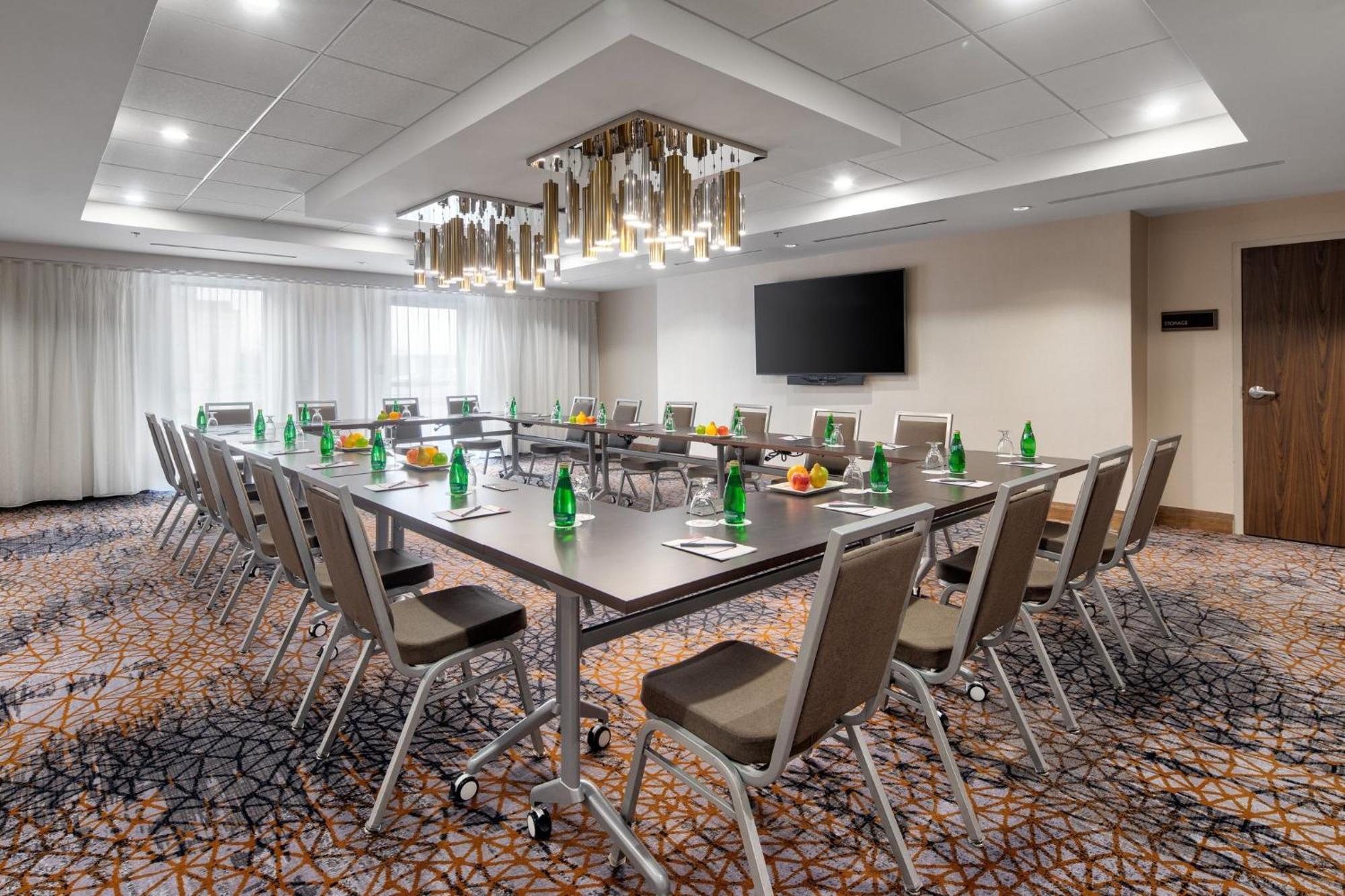 Crowne Plaza Toronto Airport By Ihg Ξενοδοχείο Εξωτερικό φωτογραφία